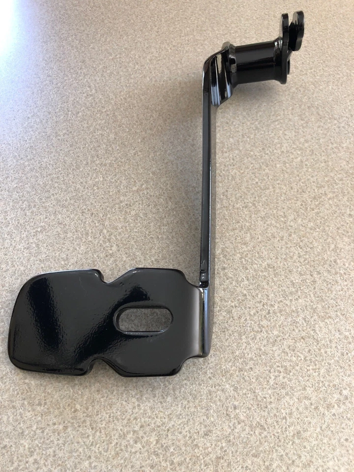 Harley-Davidson Rear Foot Brake Pedal/Lever, Part # 42407-08 Gloss Black - Image 4 of 4