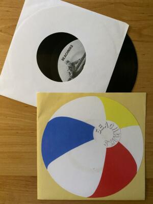 BEACHNIKS 45 RPM Record CRYSTAL STILTS & GERMAN MEASLES Members UNDERGROUND PUNK