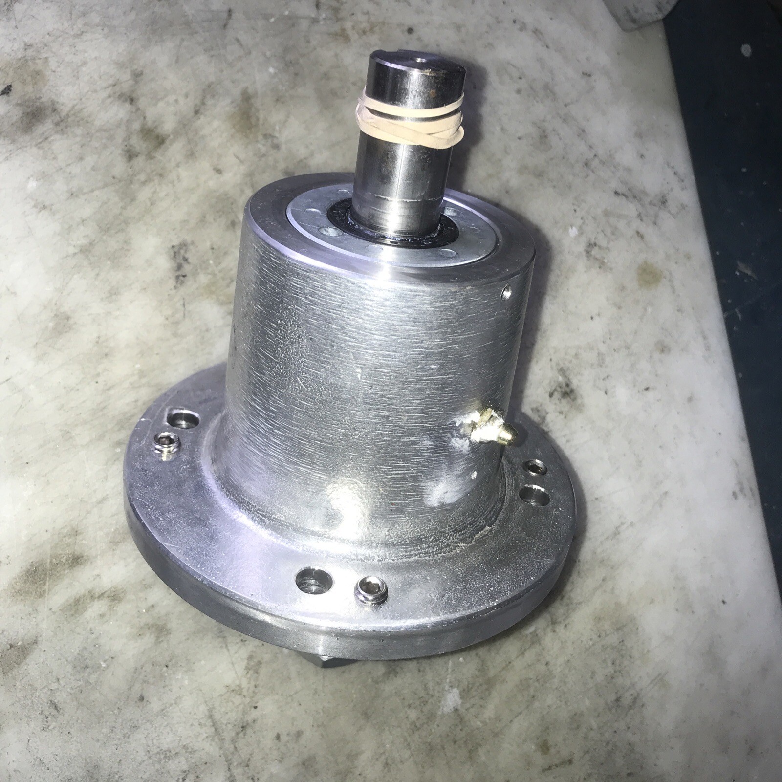 Lower Bearing Housing Assembly With Tapered Shaft Fitting Biro Saws 1433, 3334
