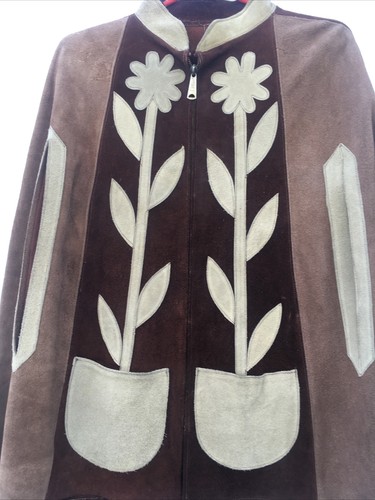 vintage 1970s suede leather cape features floral appliqués Brown/Beige/Tan - Picture 2 of 4