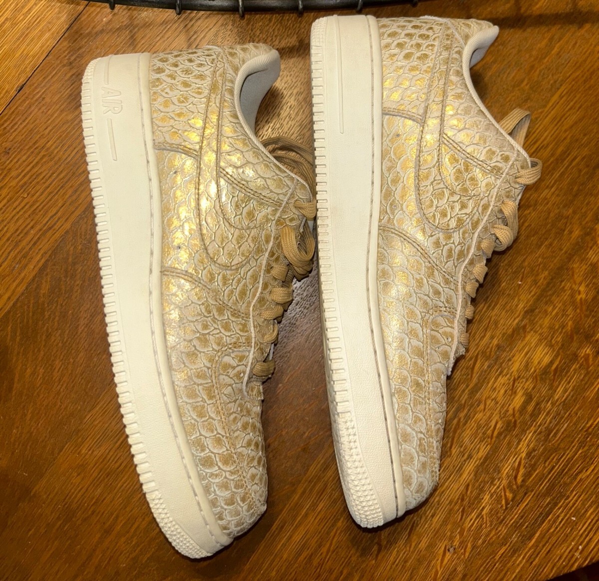 Size 9 - Nike Air Force 1  display picture 2