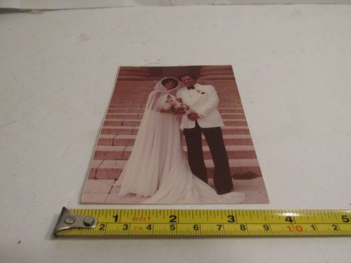 VINTAGE FOUND PHOTOGRAPH COLOR ART OLD PHOTO 1980S JEWISH WEDDING BRIDE GROOM - Picture 3 of 4