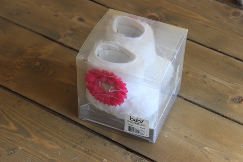 NEW Never Worn Baby Essentials 0-6 Months White Pair Of Baby Boots