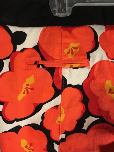 Ladie's Worthington orange flowered skinny style crop dress pants size 4 - Picture 4 of 10