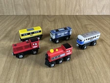 Lot Of 5 Wooden Train Cars Maxim Enterprise Toys Wooden Railroad Magnetic