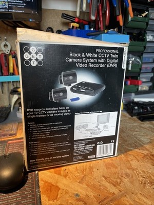 Get Smart ''Twin Camera Black & White CCTV System'' mit nur 1 Kamera im Karton