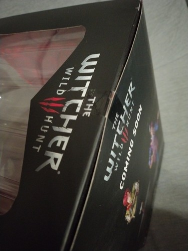 *The Witcher" Geralt Action Figure Wild Hunt 24 Cm Bear Armor Dark Horse NUOVO - Foto 6 di 7