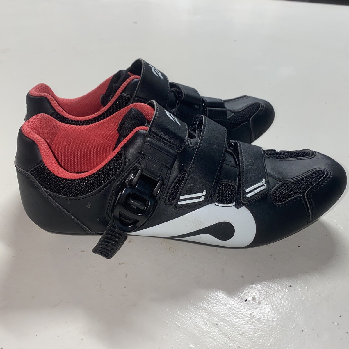Peloton PL-SH-B-40 Cycling Shoes Euro Size 40, Mens 7  display picture 1