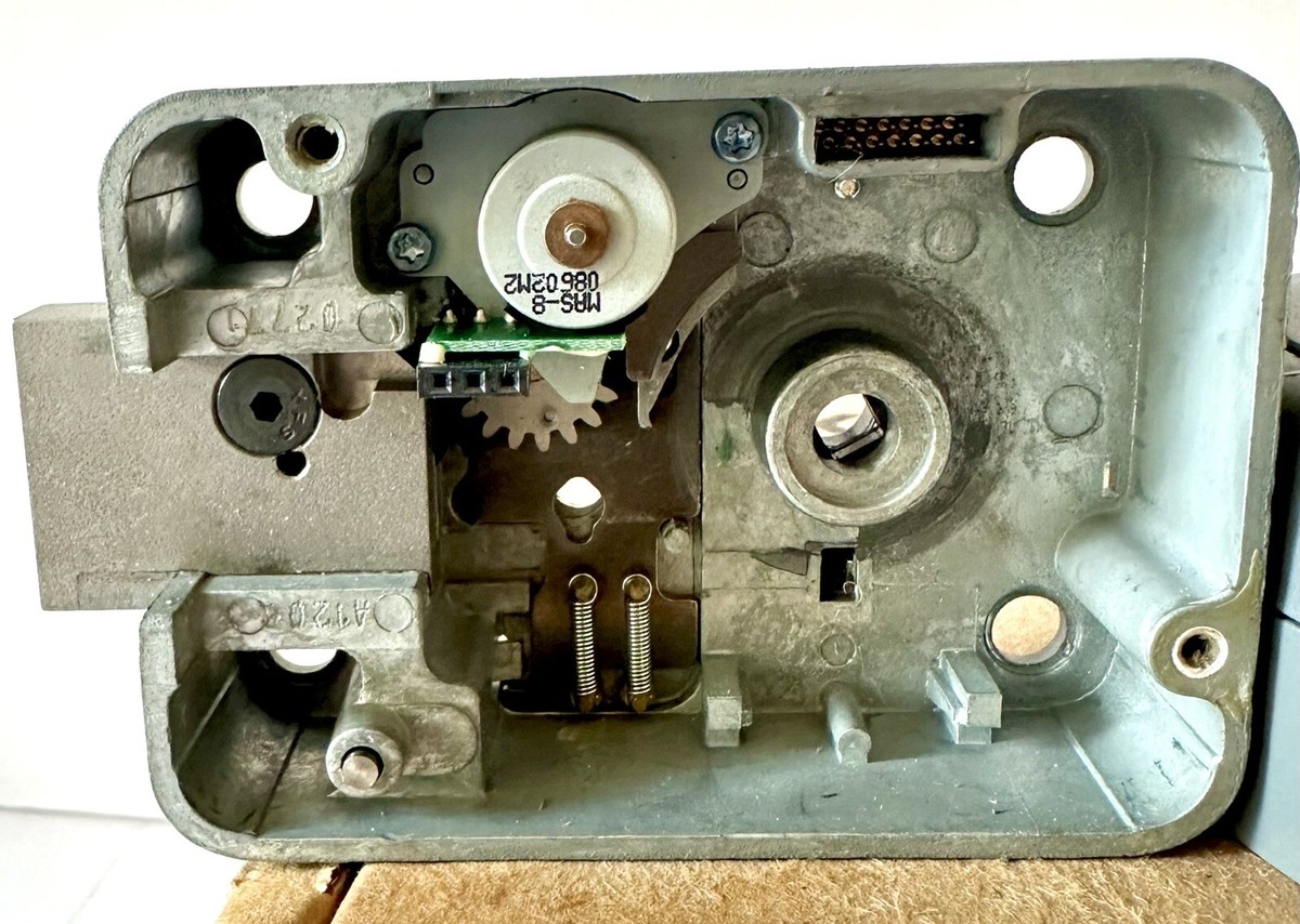 Kaba MAS X-09 Round Deadbit High-Security Electronic Combination