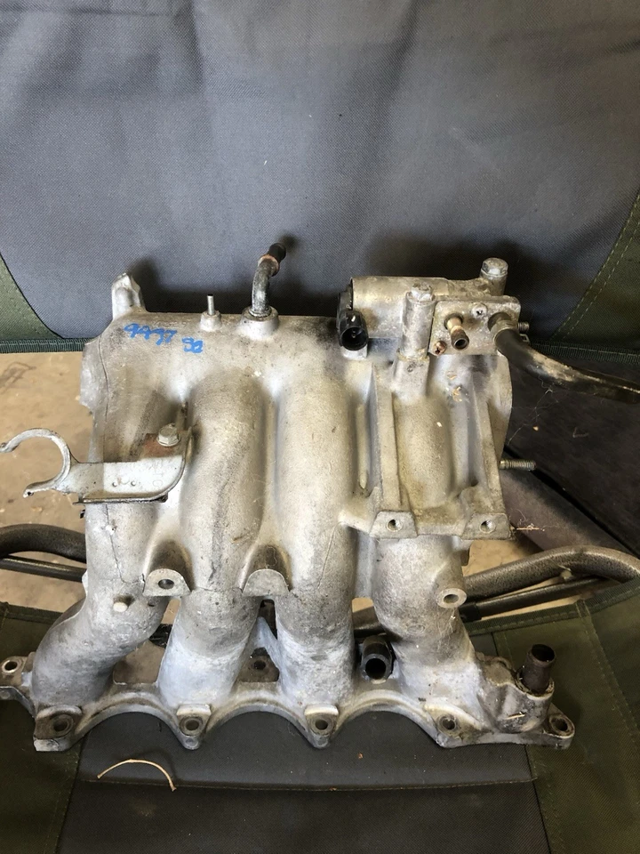 1994-1995 GENUINE OEM INTAKE MANIFOLD FOR : Acura Integra B18 LS P75 Hf-2 - Imagem 2 de 3