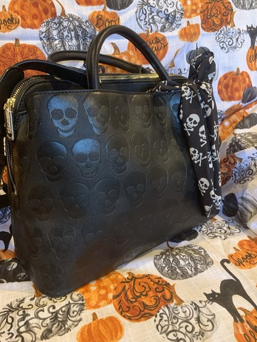 Betsey Johnson Skull Embossed Skulltastic Women's Bag - Picture 5 of 8