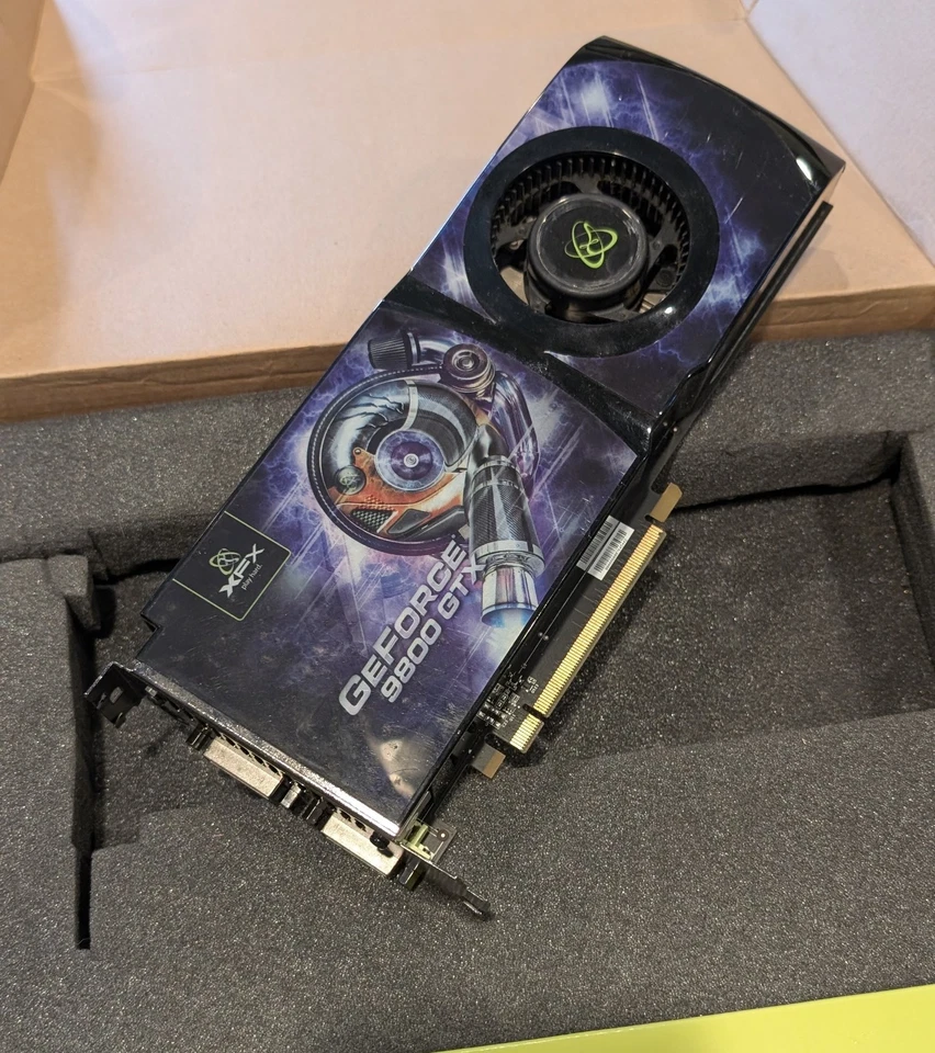 EVGA GeForce 9800 GTX 512MB RETRO GAMING Video Graphics Card in Original Box - Image 2 of 4