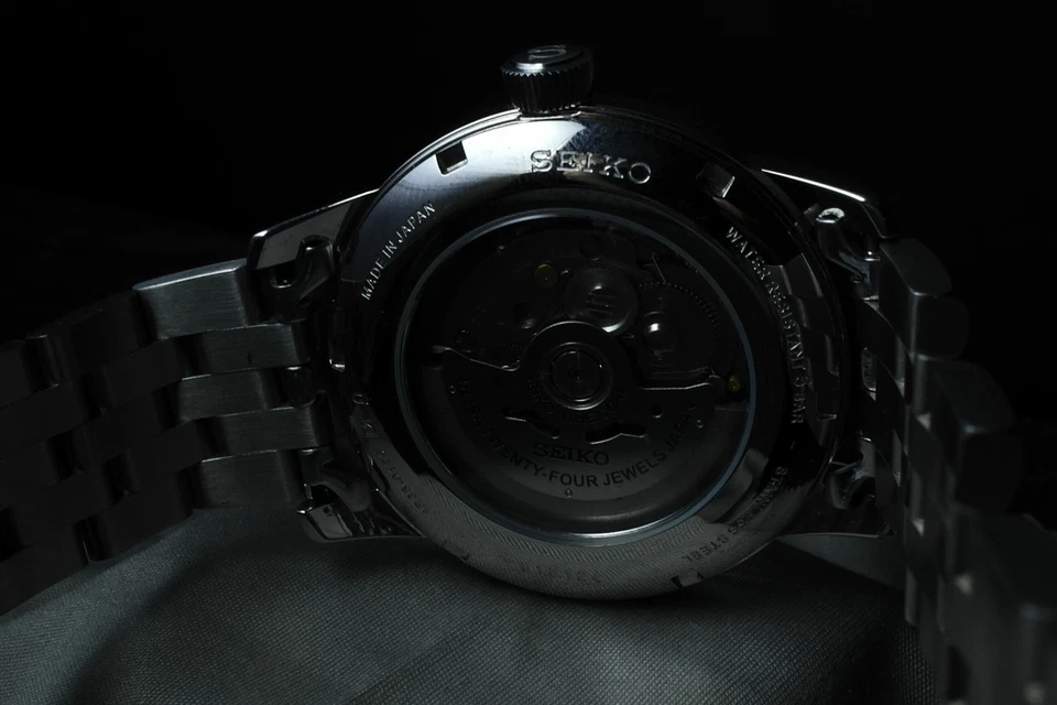 Seiko Presage Green Dial Automatic Men’s Watch – Elegant Japanese Craftsmanship - Image 3 of 3