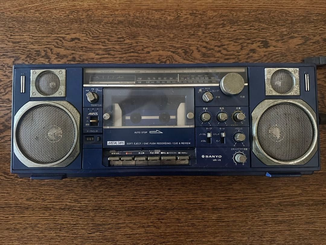 JUNK】 SANYO MR-V8 AM/FM Radio Stereo Cassette Player Navy Japan