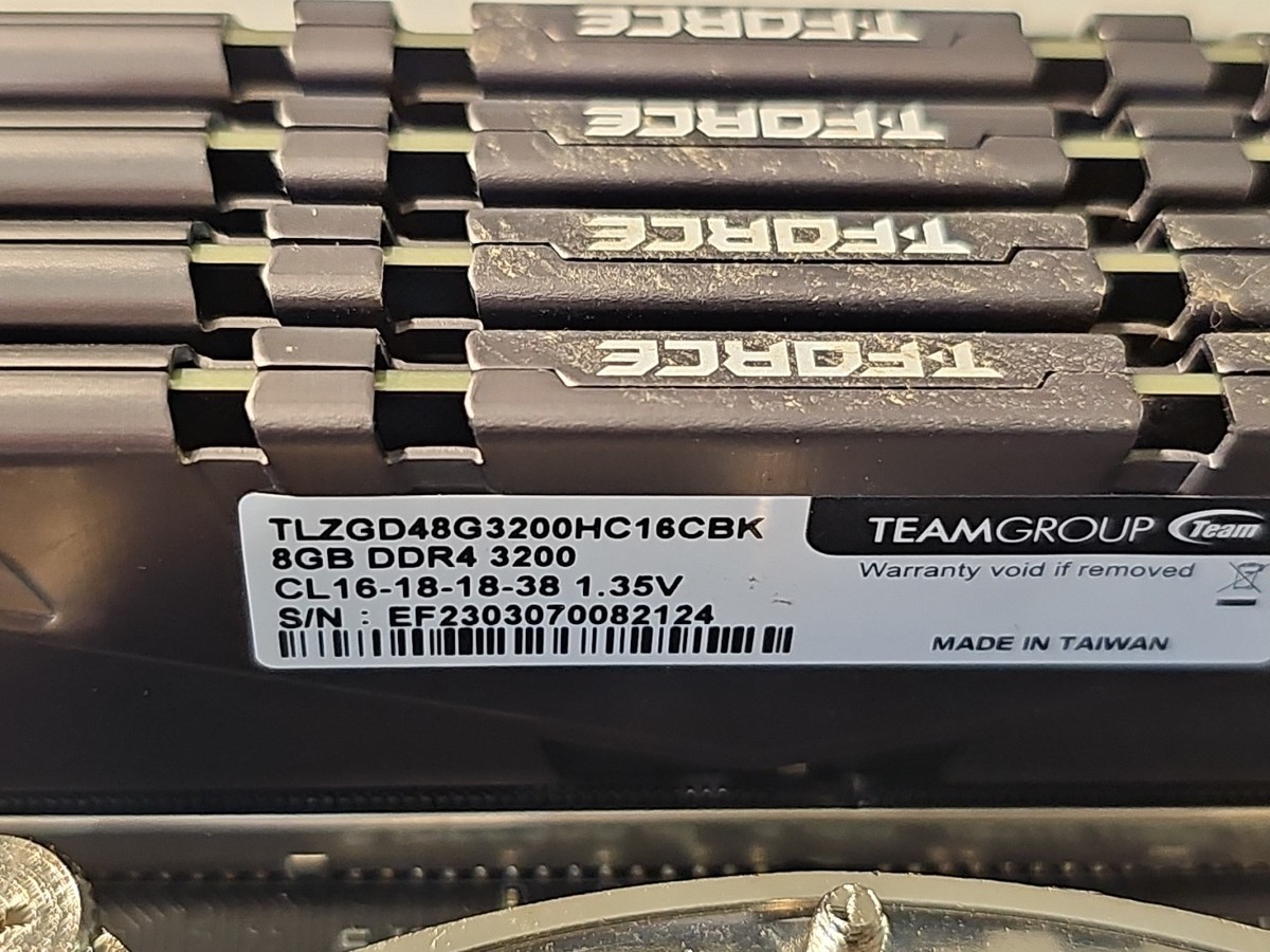 M16 MOBO Combo I7-8700K + 32GB RAM + GIGABYTE Z390 AORUS ELITE