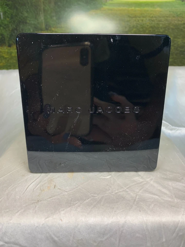 PERFUME EN POLVO BRILLANTE MARC JACOBS 3.5 OZ Foto 3 de 4