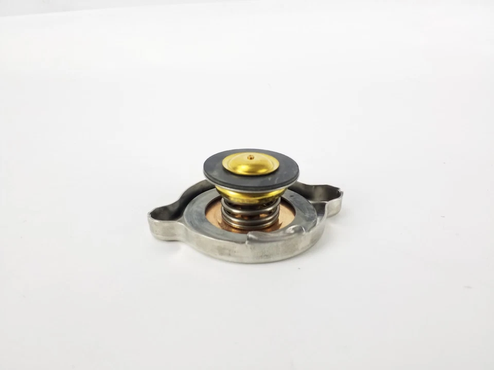 散热器盖全新原始设备制造商 C107 R107 W108 W109 W111 W114 W115 W116 W123 W124 W126 W201 — 第 3/4 张图片