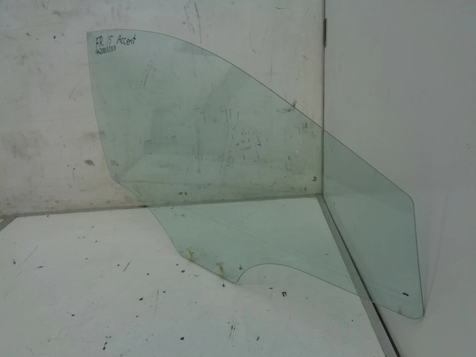 12-17 现代口音右前乘客门窗汽车玻璃原始设备制造商 AK2003209 — 第 2/4 张图片