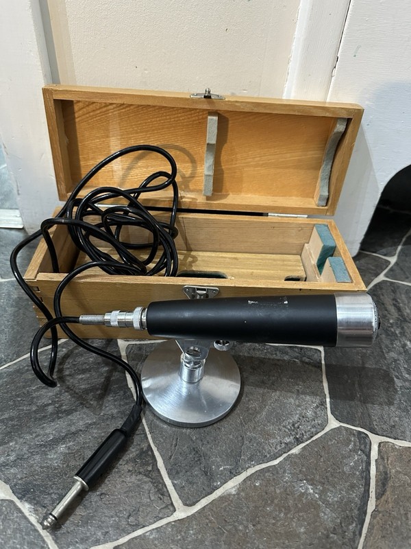 Vintage Working Roberts Microphone Made In Japan W/ Case & Stand