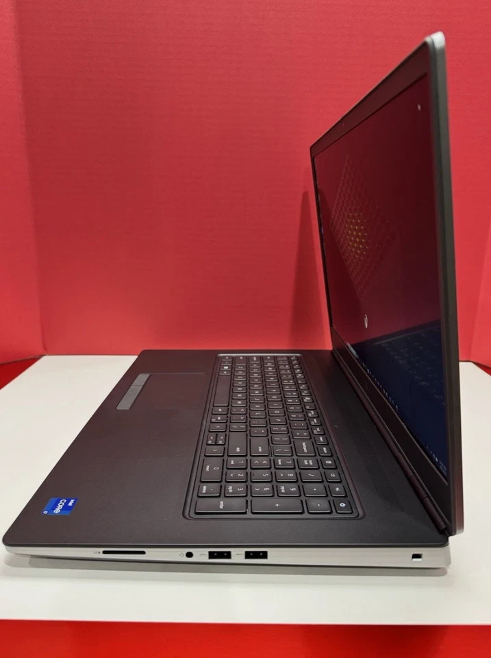 WILL TAKE £899 17" DELL Gaming Laptop CAD i7 4.8GHz 80GB RAM 512GB SSD RTX 6GB - Image 3 of 4