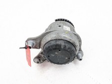 MERCEDES C CLASS W205 ENGINE MOUNT RIGHT SIDE 2.1 CDI DIESEL A2052406717 2015