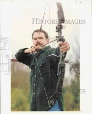 1989 Press Photo Buffalo Field Archery Club President Randy Reeves - hpa86926