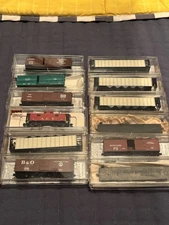 VINTAGE MICRO TRAINS N SCALE FREIGHT CAR LOT PLUS OTHER BRANDS