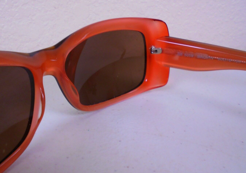 NEW Women's Oleg Cassini Brown Sunglasses - Picture 5 of 7