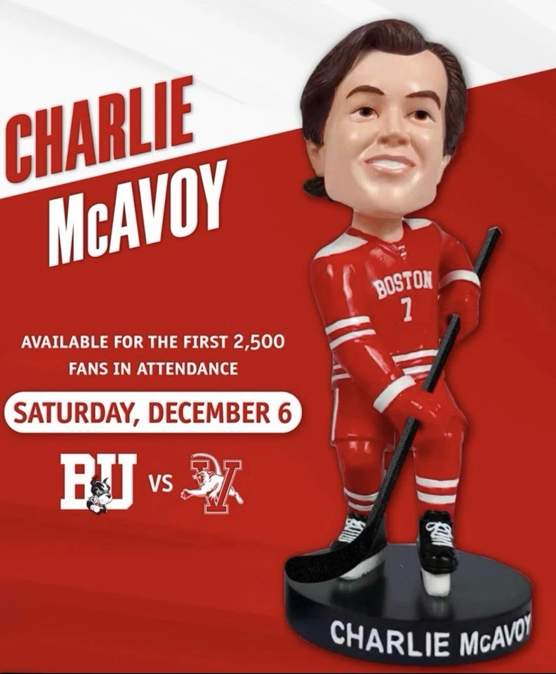 Charlie McAvoy Boston University Bobblehead Edición Limitada 2.500 Foto 4 de 4