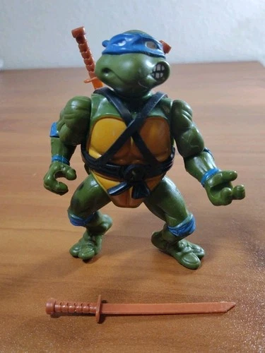 Vintage 1988 Playmates TMNT Teenage Mutant Ninja Turtles Leonardo
