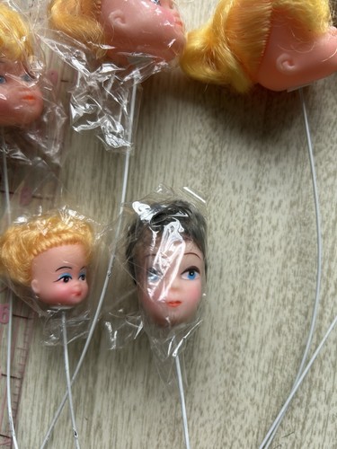 Lotto 6 teste di bambola vintage artigianali Darice vinile bastone filo stelo scegli NOS floreale - Foto 3 di 4