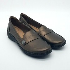 Clarks Women's Slip-On Loafers Cora Daisy Sz 8 Bronze Metallic