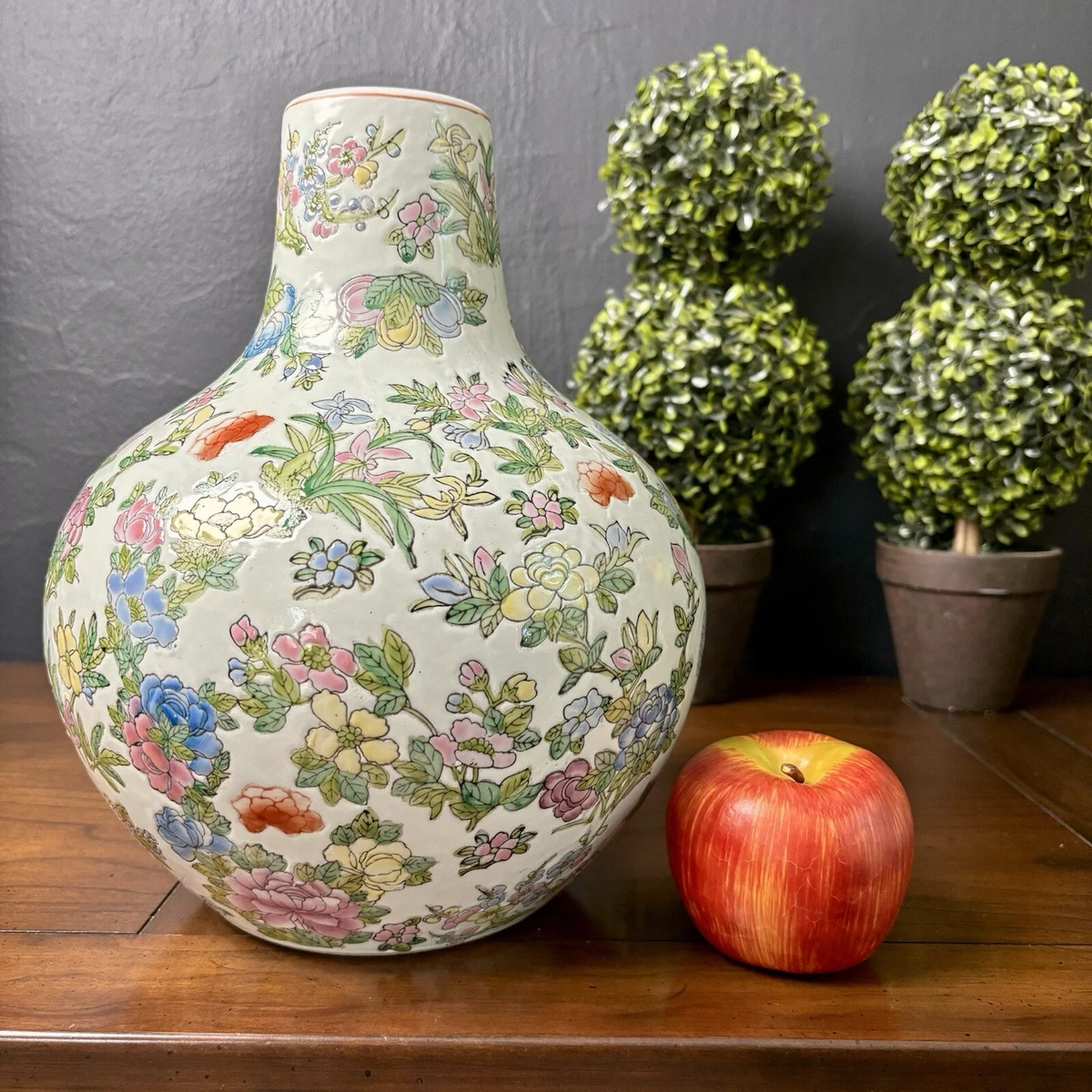 Vintage Chinese Export Vase Famille Rose Floral Pink Blue Green Yellow LARGE 11"