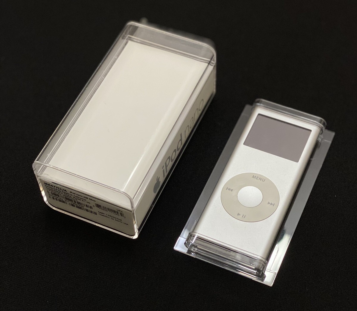 Apple iPod nano シルバー Apple iPod nano 2nd Generation Silver (2 GB) AS IS