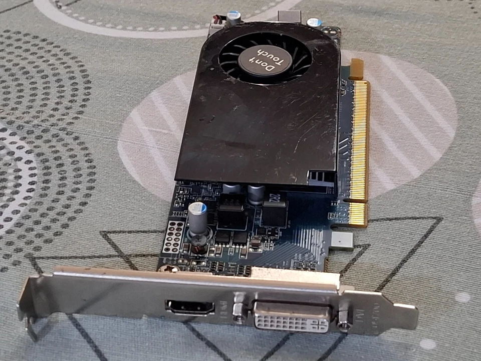 Sapphire Radeon R7 240 2GB DDR3 128bit(DVI-I,HDMI) PCI-E 3.0 Video Graphics Card - Image 2 of 4