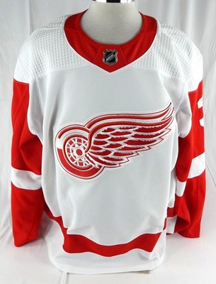 2021-22 Detroit Red Wings Jared McIssac #3 Game Issued Weißes Jersey 56 DP99154