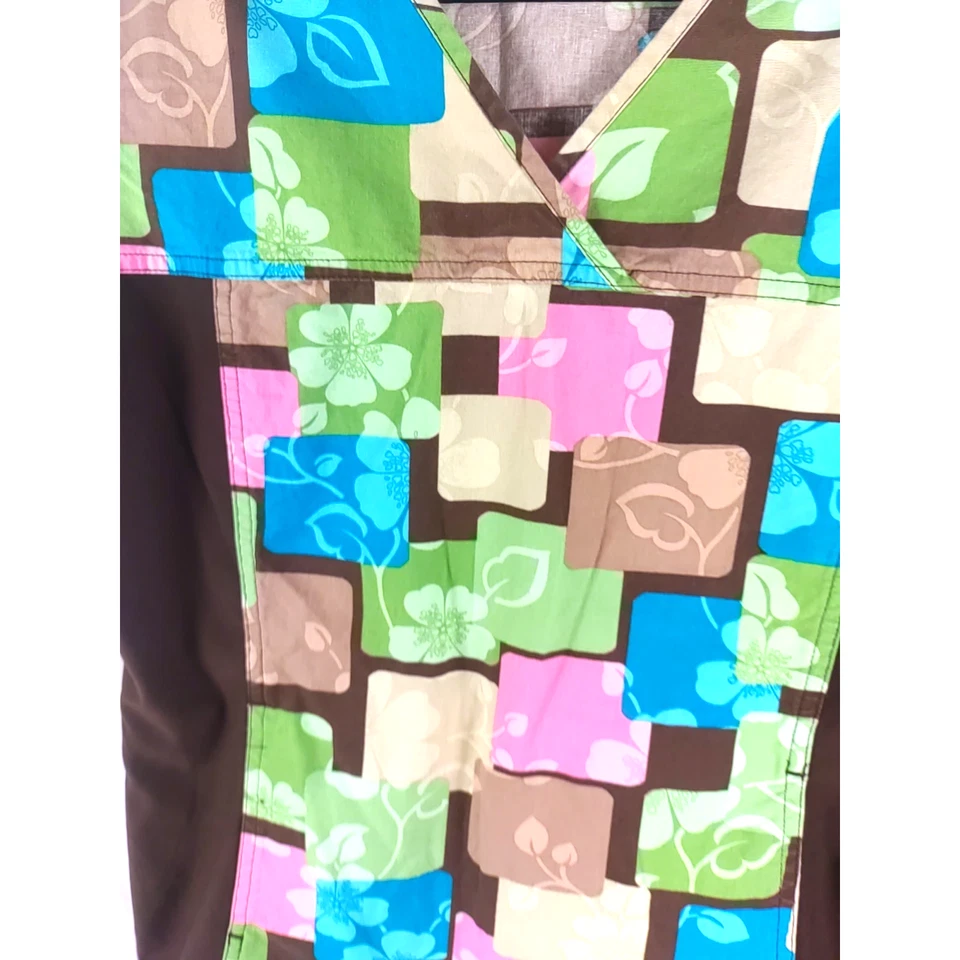 Blusa Médica Cherokee De Colección Para Mujer Talla Pequeña Rosa Azul Marrón Aspecto Desteñido Foto 3 de 4