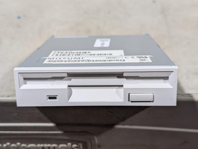 Mitsumi D353M3 3.5'' 1.44MB 720KB Floppy Disk Drive