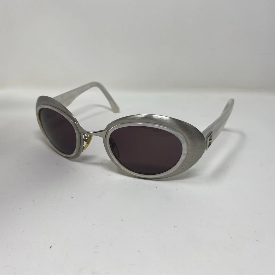 GAFAS DE SOL FENDI VINTAGE MOD SL 7113 Q39 BLANCO PLATA STEAMPUNK AÑOS 60 con GRIS 130K Foto 4 de 4
