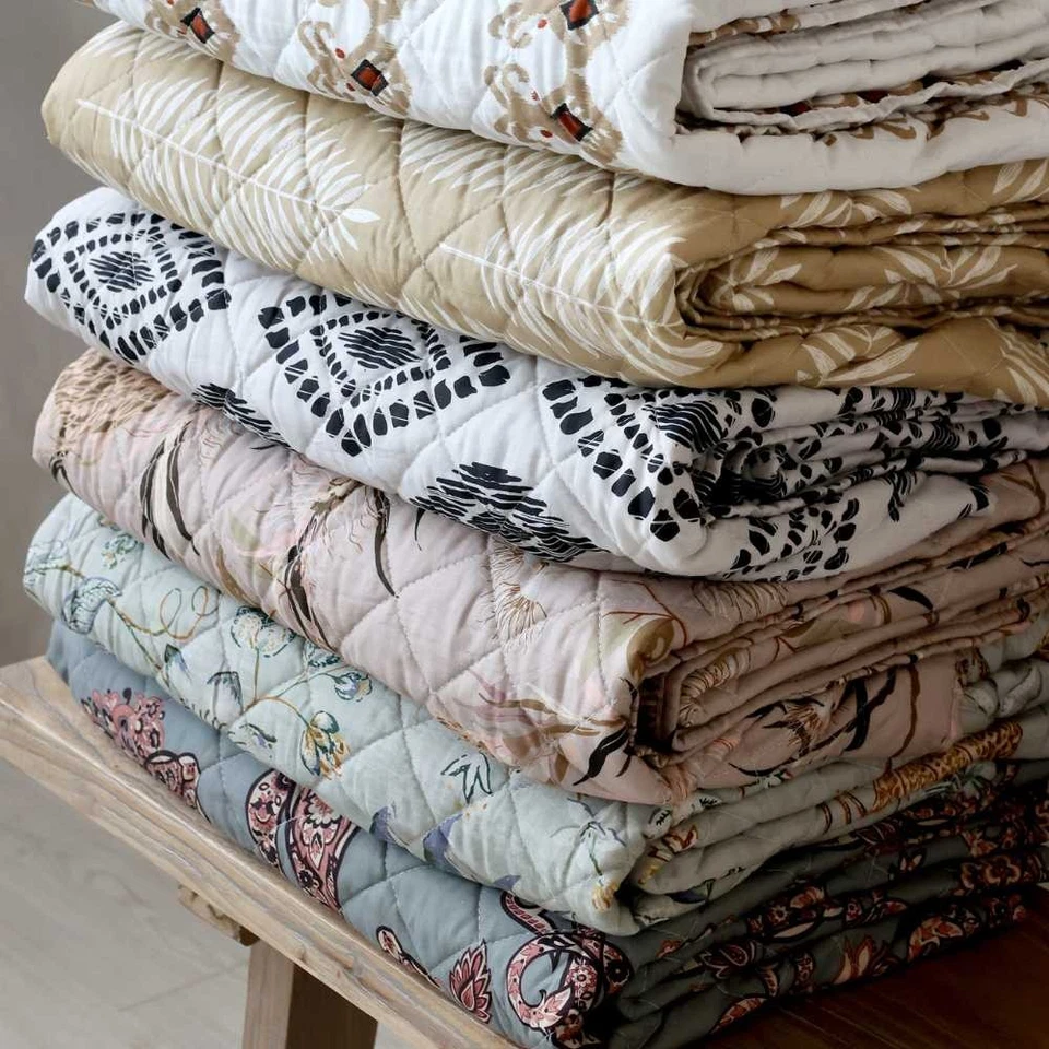 Chic Antique Quilt Aix Ópalo Gris Topo Con Paisley Patrón 180x130 CM Colcha - Imagen 3 de 3