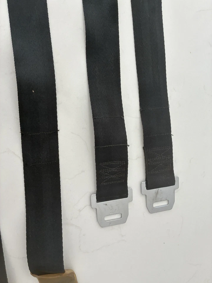 Оригинальные задние ремни безопасности 1968 Ford Mustang Shelby W8KA дата отсутствует одна пряжка - Изображение 4 из 4