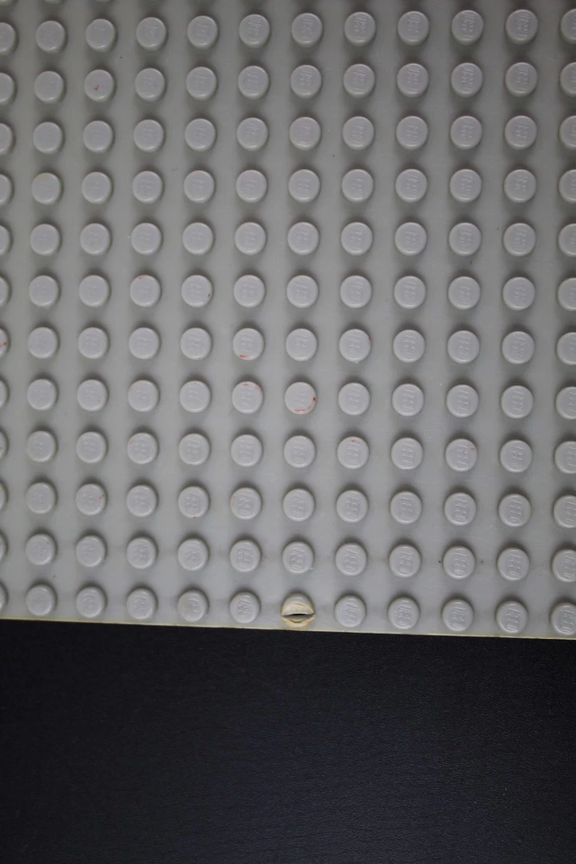 LEGO® Grundplatte 40x40 cm in grau - Bild 4 von 4