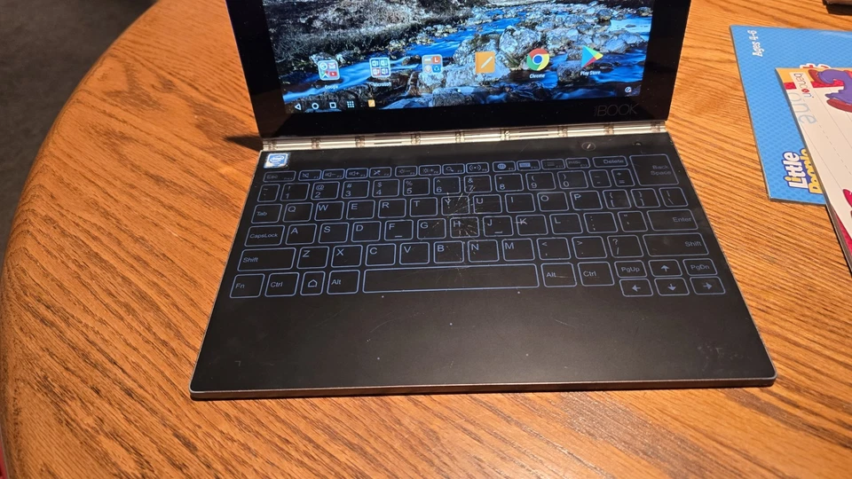 Lenovo Yoga Book YB1-X90F 10.1" Foto 3 de 4