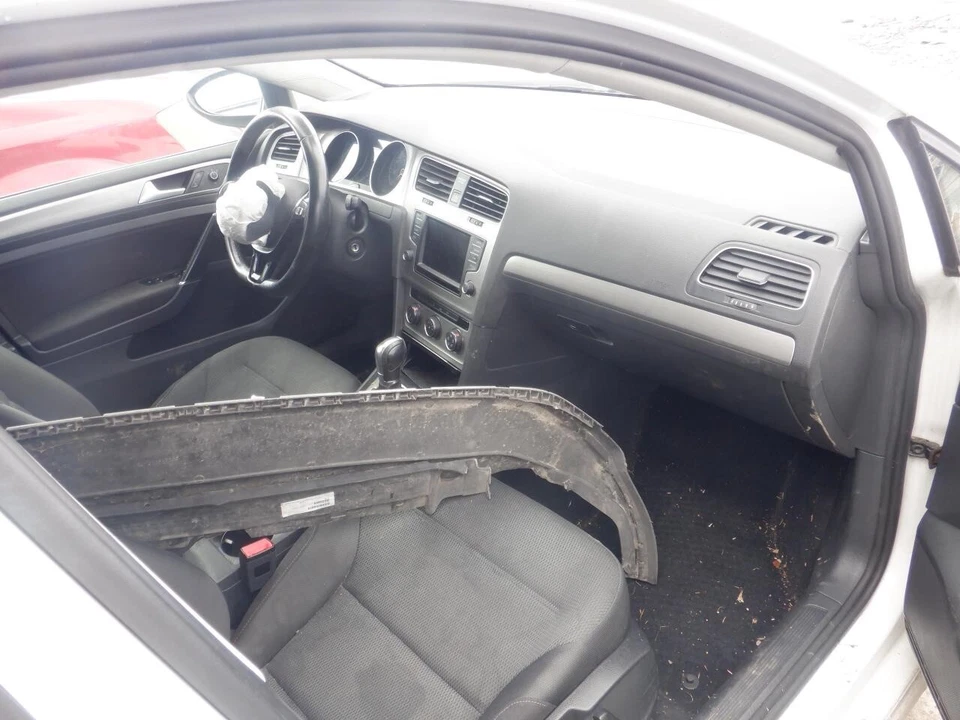 Conjunto de luz trasera izquierda usado se adapta a: Volkswagen Golf SW 2016 cuarto montado izquierda Foto 4 de 4