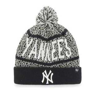 new york yankees beanie with pom