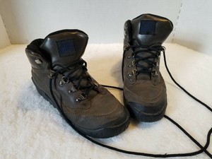hiking boots size 5.5