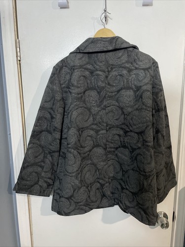 JM Collection Plush Wing-Collar Gray Coat Magic Swirl Size XL NWT Ret $99 - Picture 4 of 8