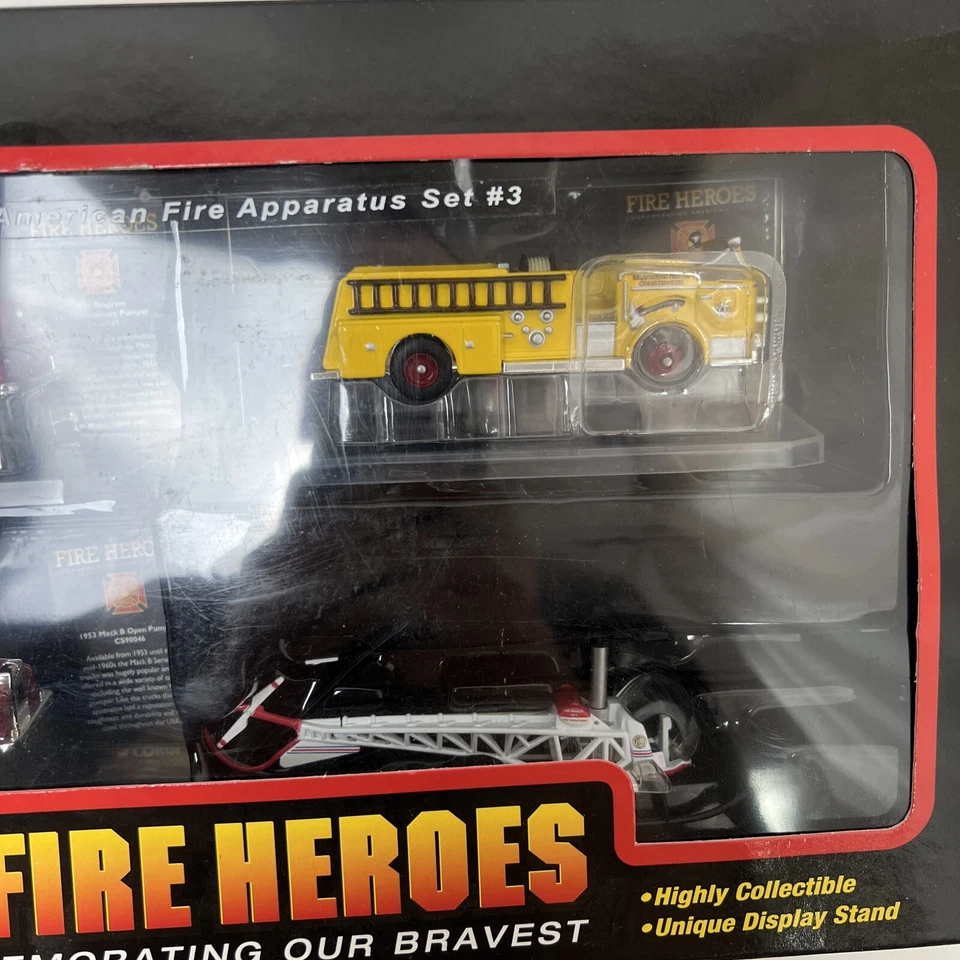 Corgi Fire Heroes Classic American Fire Apparatus Set #3  2002 New in Box - Image 3 of 4