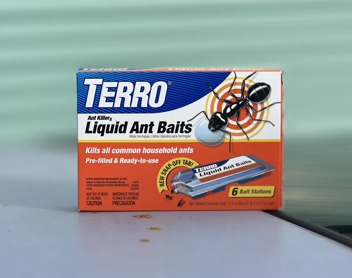 TERRO T300 Ant Killer II, Liquid Ant Baits, Package of 6 Bait Stations NEW!