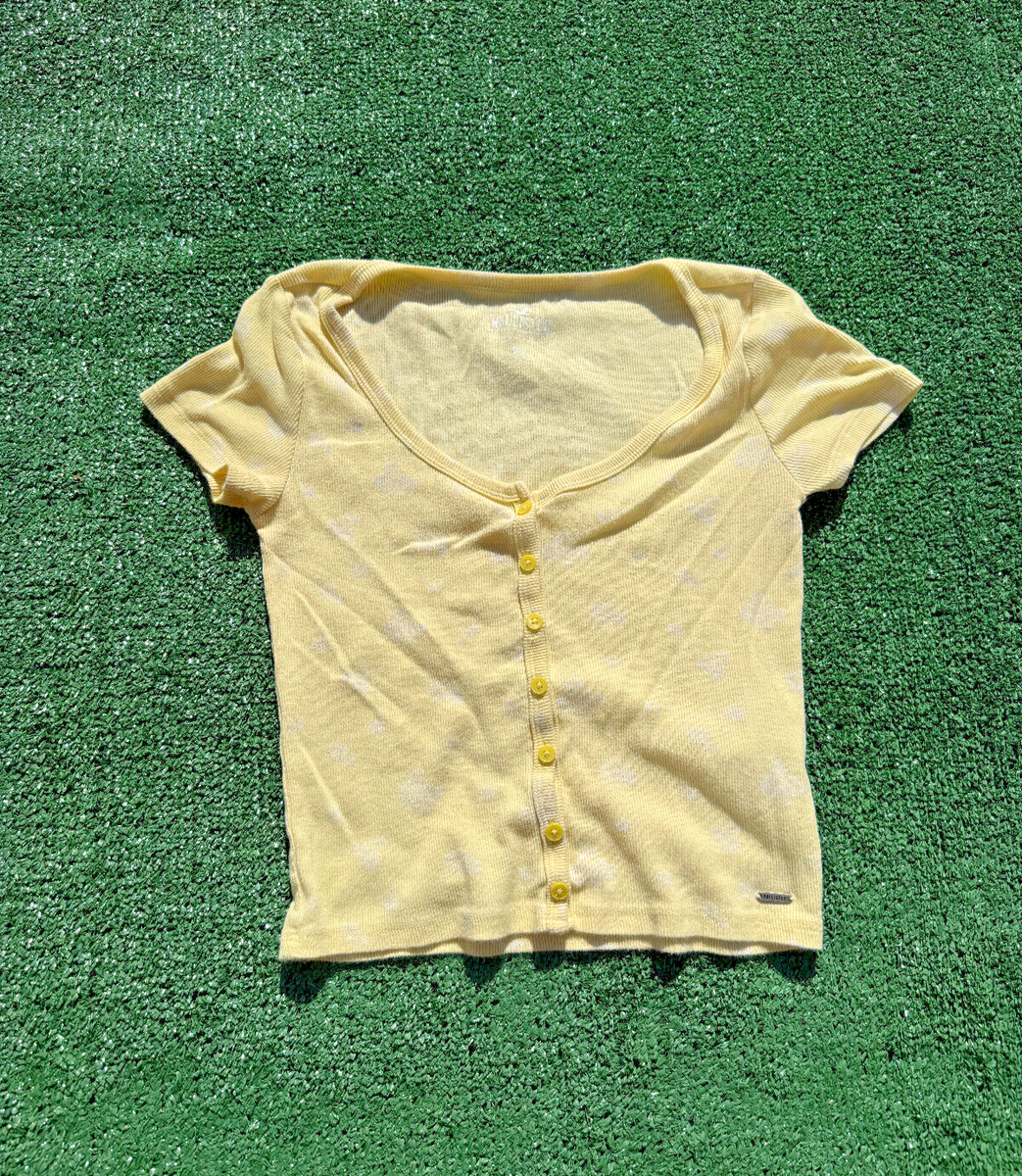 Hollister Cute Baby Tee Button Up Cropped Top Size XS Light Yellow